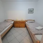 Apartma Kolatahi 1 شقة *
