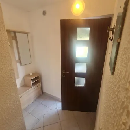 Apartma Kolatahi 1