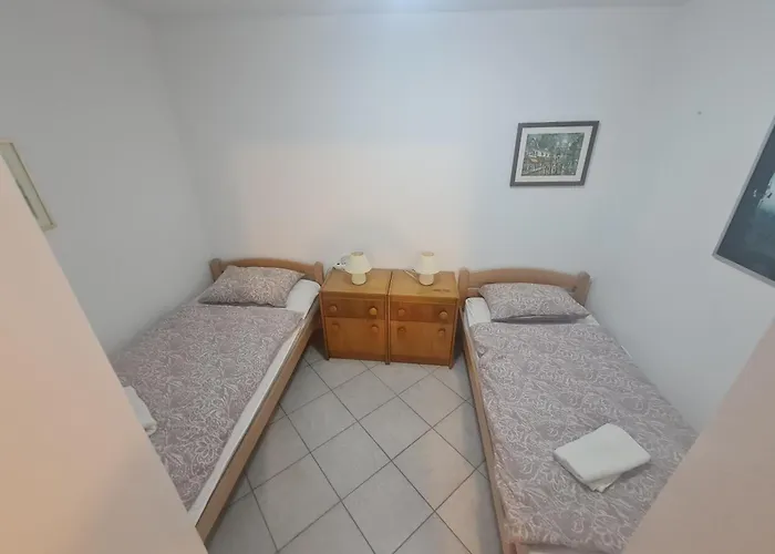 Apartma Kolatahi 1 Daire *