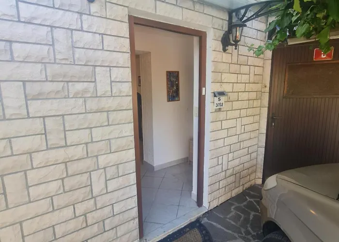 Apartma Kolatahi 1 Daire